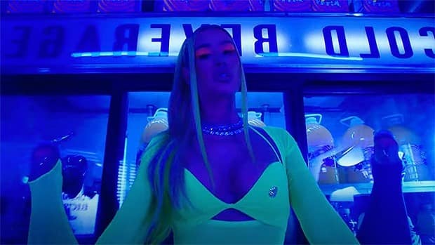 Iggy Azalea, Tyga - Sip It (Official Video)